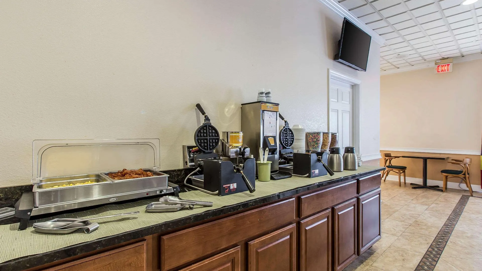 **  Quality Inn Midtown Savannah USA