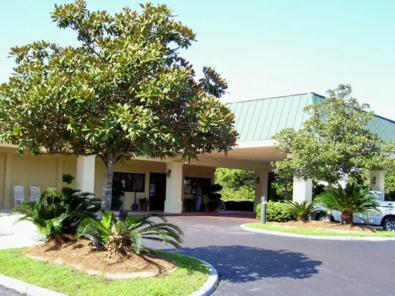 **  Quality Inn Midtown Savannah USA